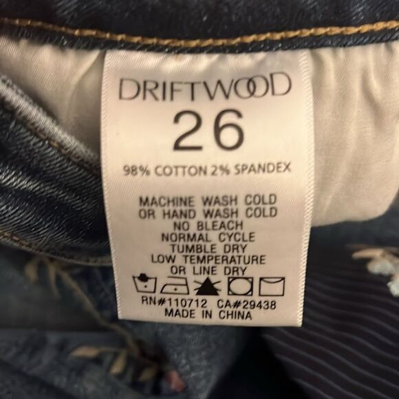 Driftwood Kelly Bootcut Embroidered Jeans Serenity - Medium Wash - Picture 11 of 12